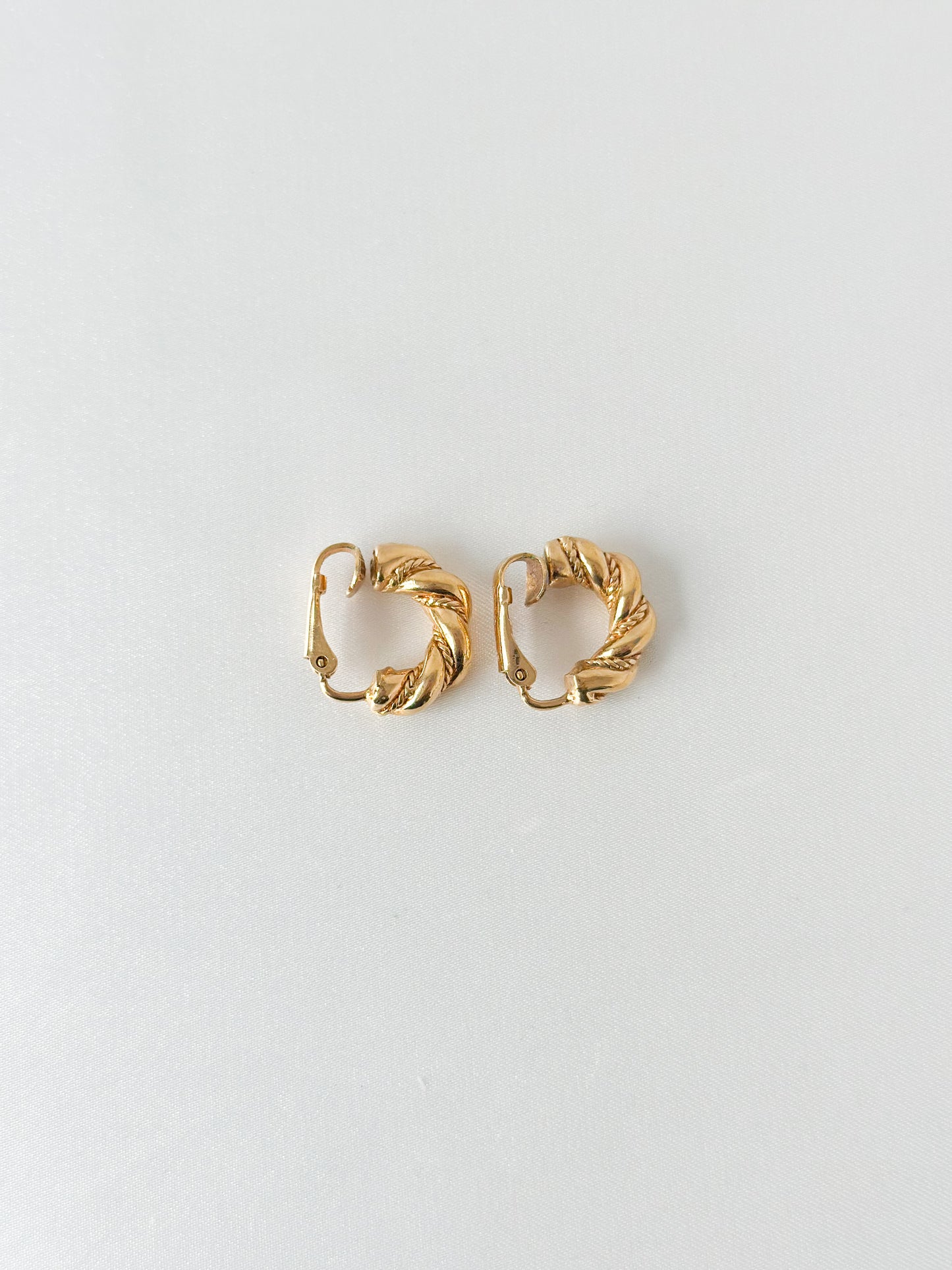 Christian Dior Hoop Twist Earrings