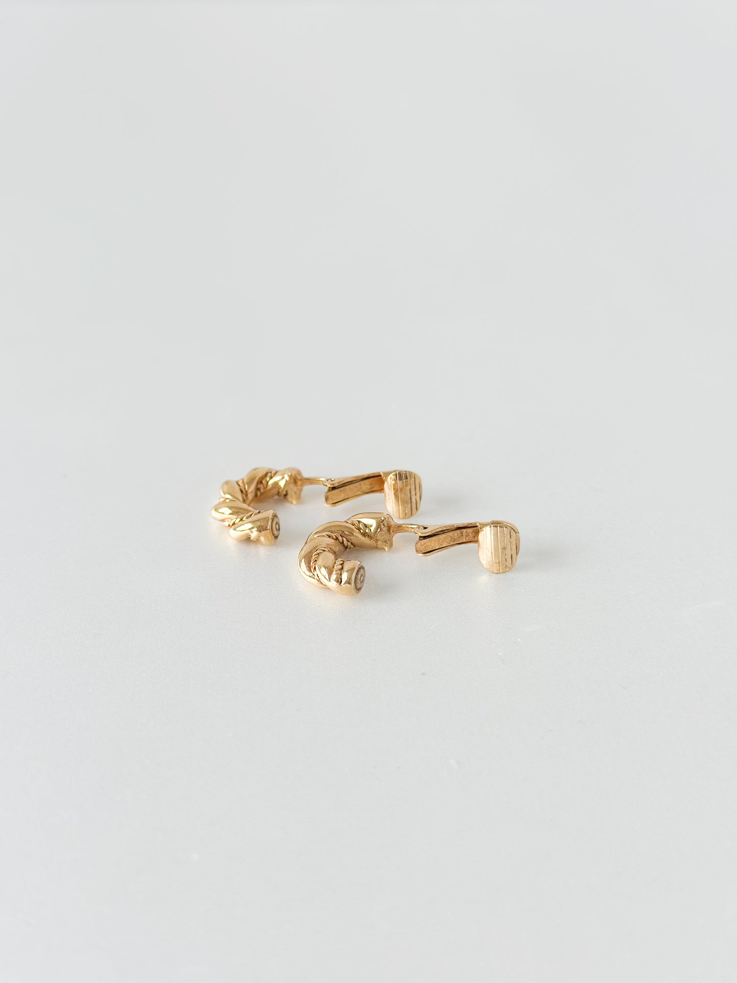 Christian Dior Hoop Twist Earrings